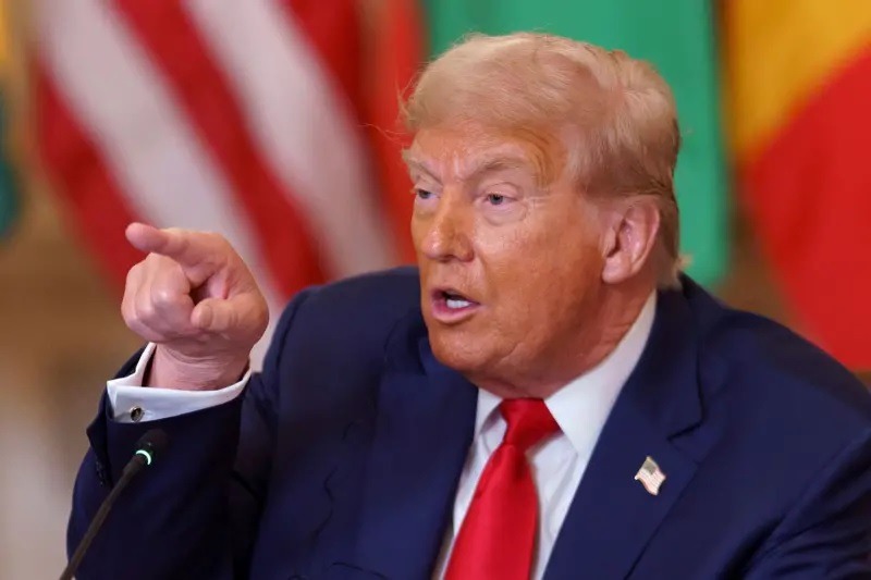Trump diz não ser amigo de Bolsonaro, mas volta a criticar investigação