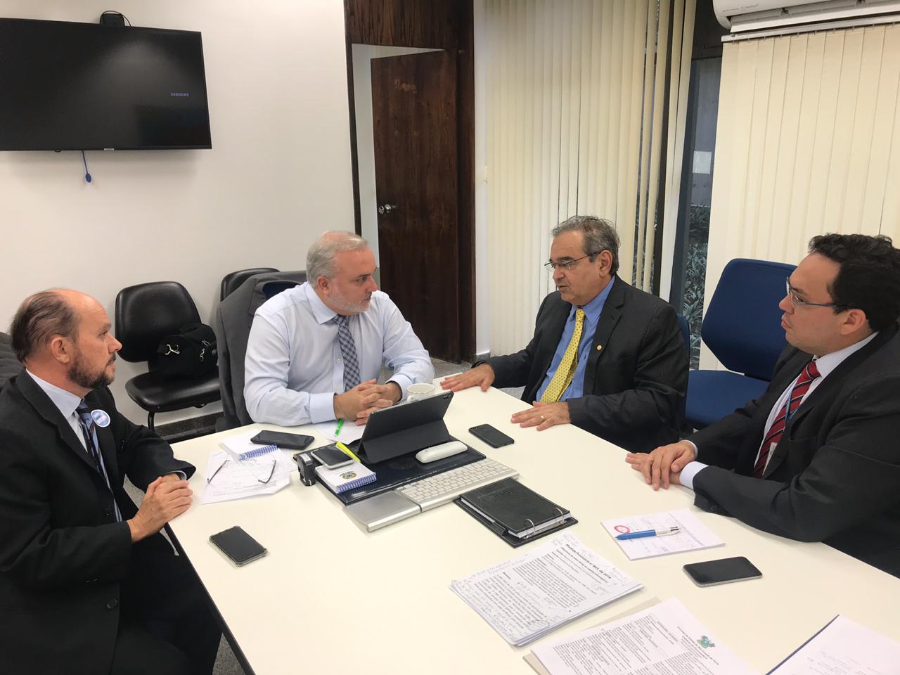 Prefeito se reúne com bancada federal para defender recursos para Natal