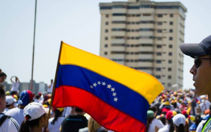 Brasil incentiva países a apoiarem Juan Guaidó