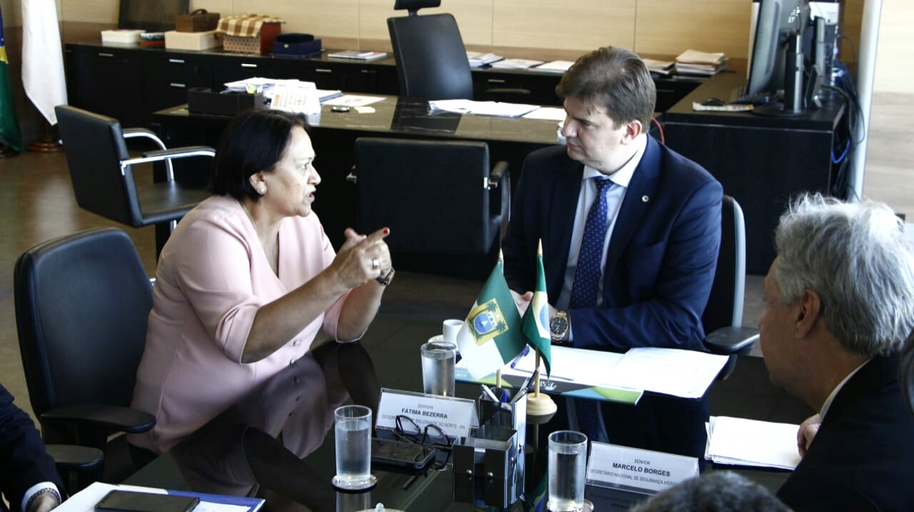 Governo requisita R$ 2,8 milhões para ampliar segurança na ponte Newton Navarro