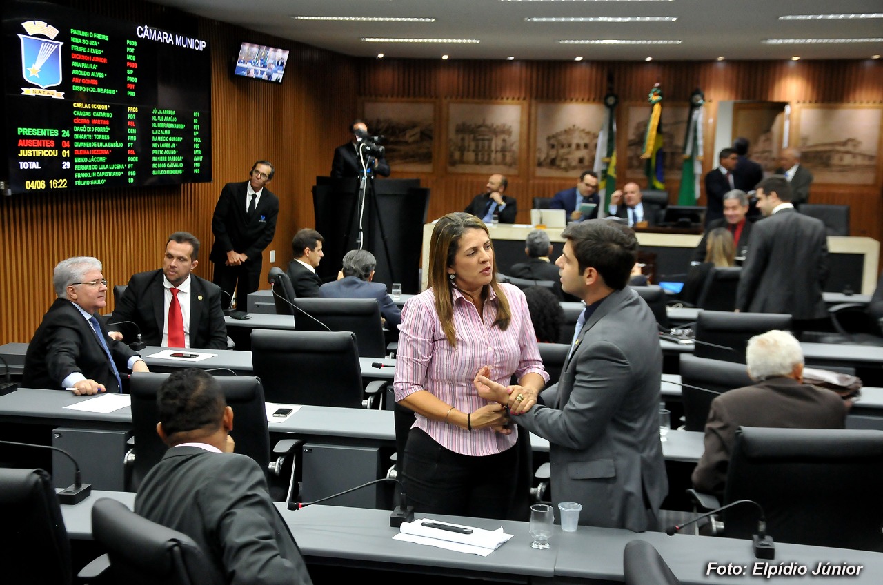 Em 1ª votação, Câmara aprova regulamentação do Uber em Natal; definição é hoje