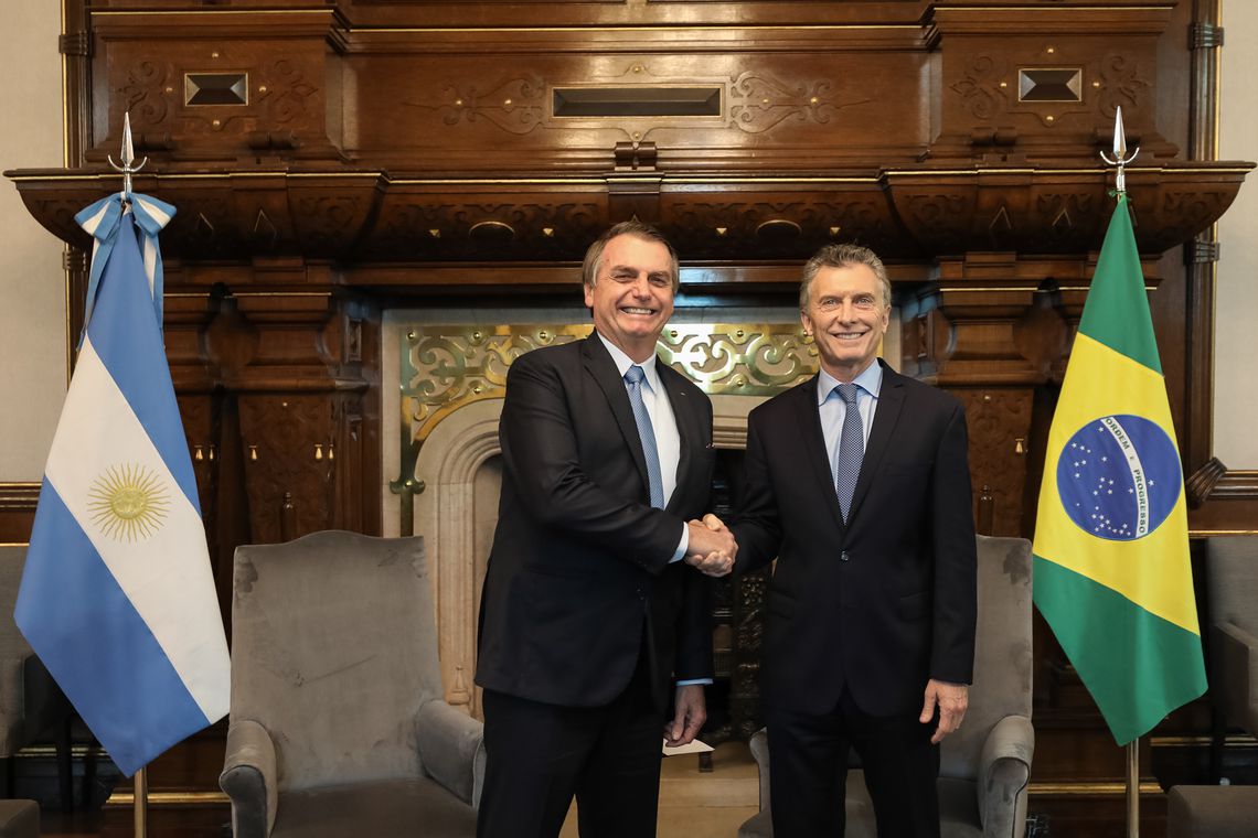 Governo quer moeda única para América do Sul, diz Bolsonaro na Argentina