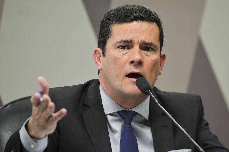 Moro: conversas entre juízes e procuradores são normais