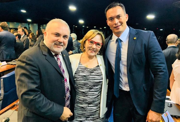 Zenaide e Jean Paul gastam 10 vezes mais verba de gabinete do que Styvenson