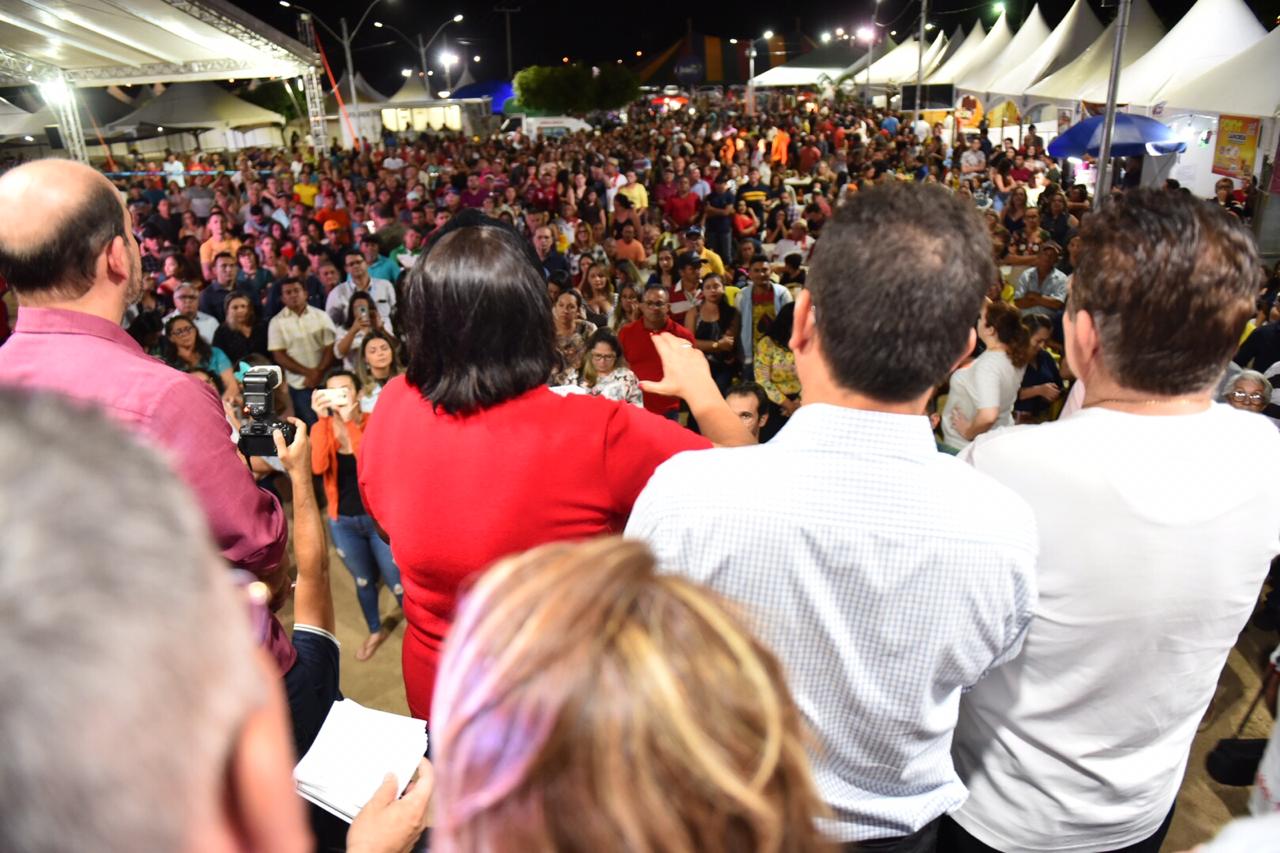 Expoeste movimenta a economia de Caraúbas e região