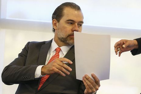 Lava Jato: Decisão de Toffoli a favor de Flávio Bolsonaro impacta investigações