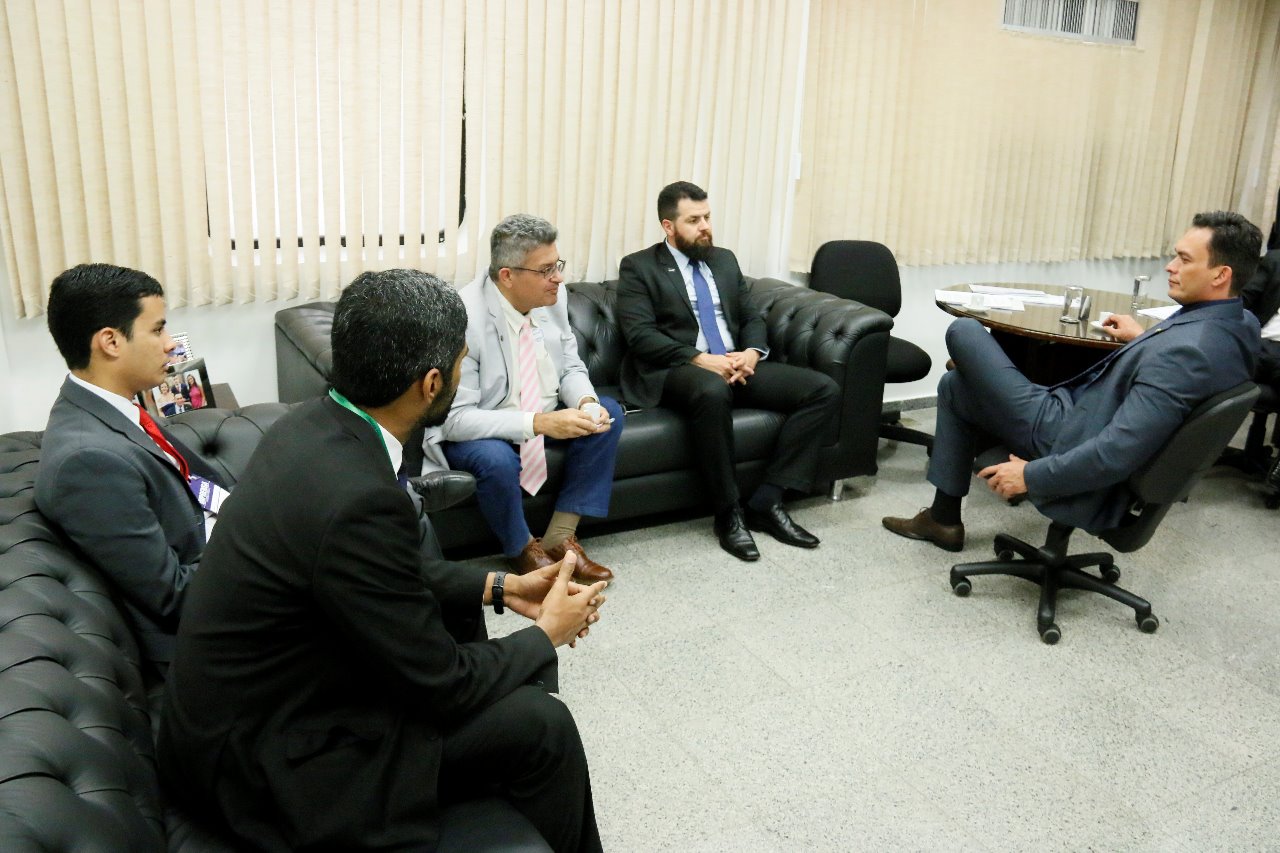 Senador quer debater direito a voto de servidores dos MPEs em eleição para PGJ