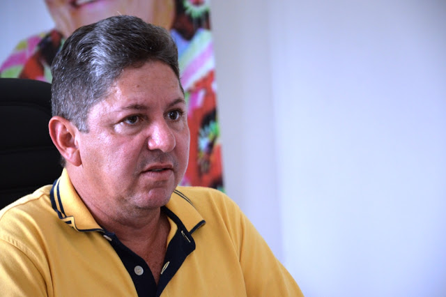 Prefeito de cidade do RN teme ser morto e pede investigação contra blogueiro