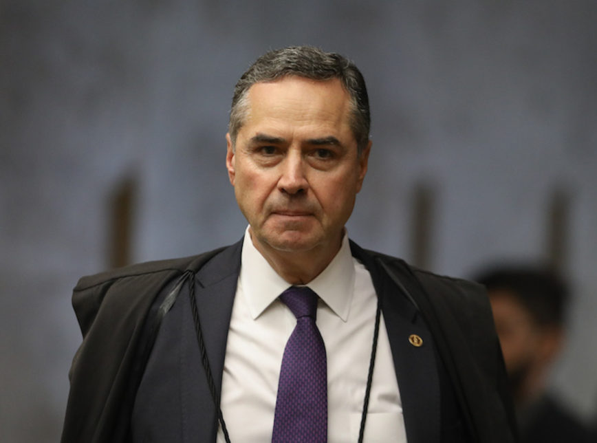 Barroso arquiva processo de ofensa de Bolsonaro a presidente da OAB