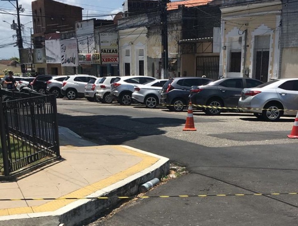 Esquadrão Antibomba é acionado após artefato suspeito ser achado próximo ao TJ
