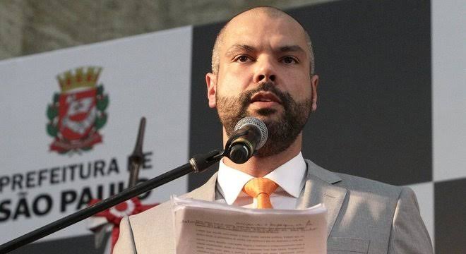 Prefeito de SP tem câncer com metástase no fígado, mas se mantém no cargo