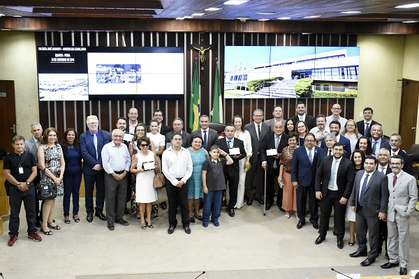 Verdadeiro centro de comércio popular da cidade, Alecrim recebe homenagem na AL