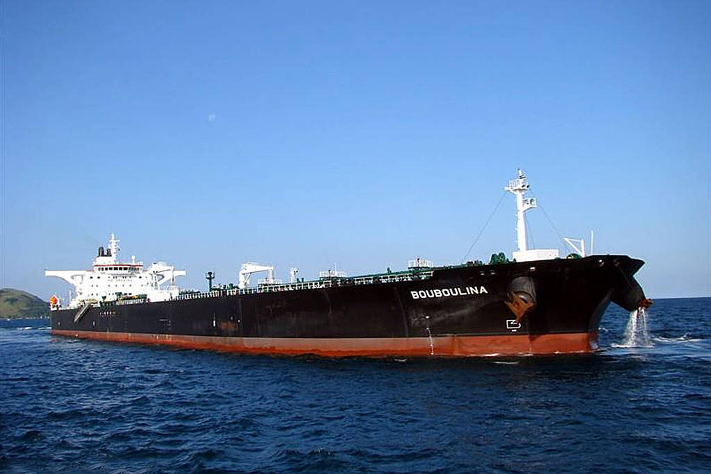 Empresas alvos de operação da PF negam vínculos com navio grego