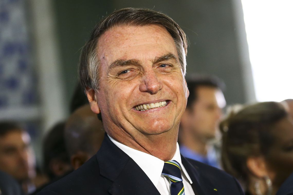 Rede de supermercados suspende propagandas na Globo em apoio a Bolsonaro
