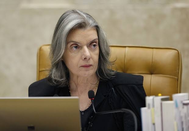 AO VIVO: Carmen Lúcia vota a favor da prisão após 2ª instância; veja o placar