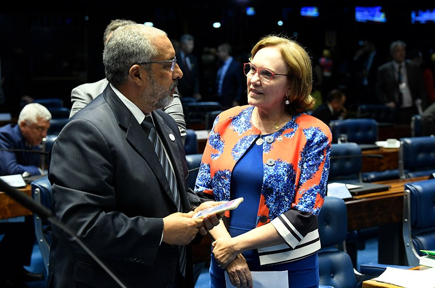 Aposentadoria: Senado mantém idade mínima para quem trabalha com agentes nocivos
