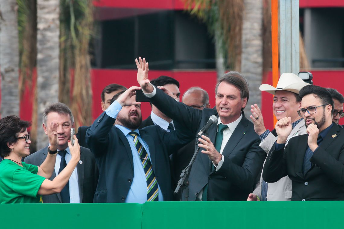 Bolsonaro quer nomes 'comprometidos com o Brasil' para novo partido nos estados