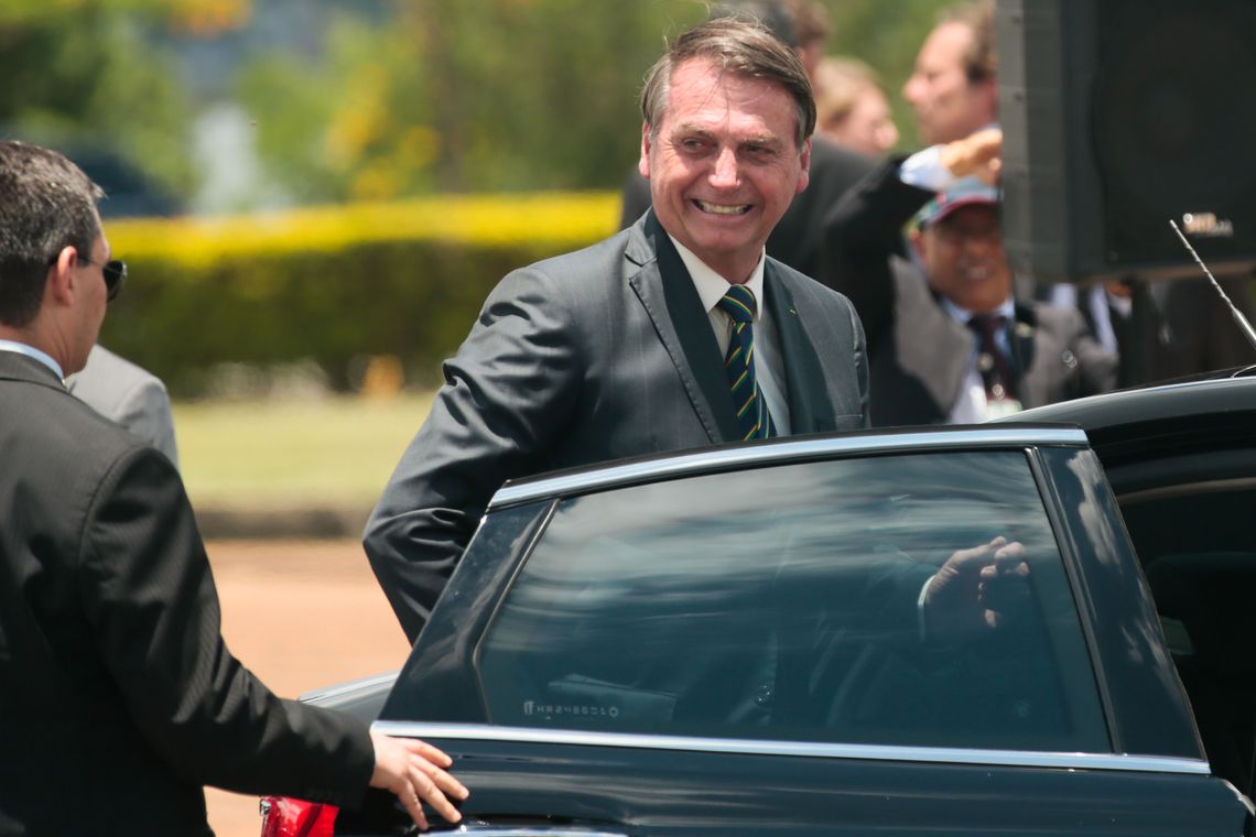 Bolsonaro publica decreto que libera todas as despesas bloqueadas pelo governo