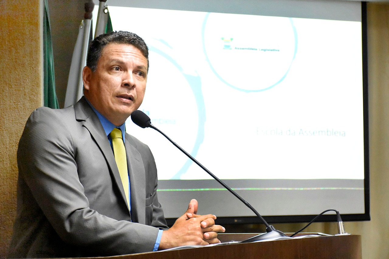 Escola da Assembleia intensifica atividades em dezembro
