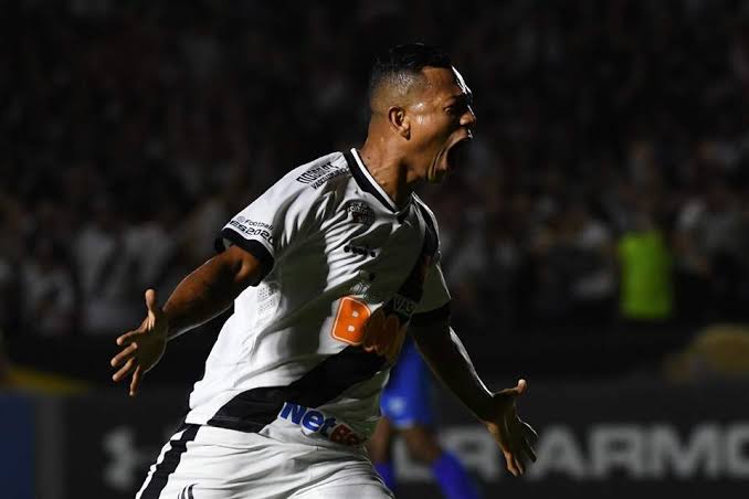 Vasco vence Cruzeiro e time de MG pode ser rebaixado na próxima rodada