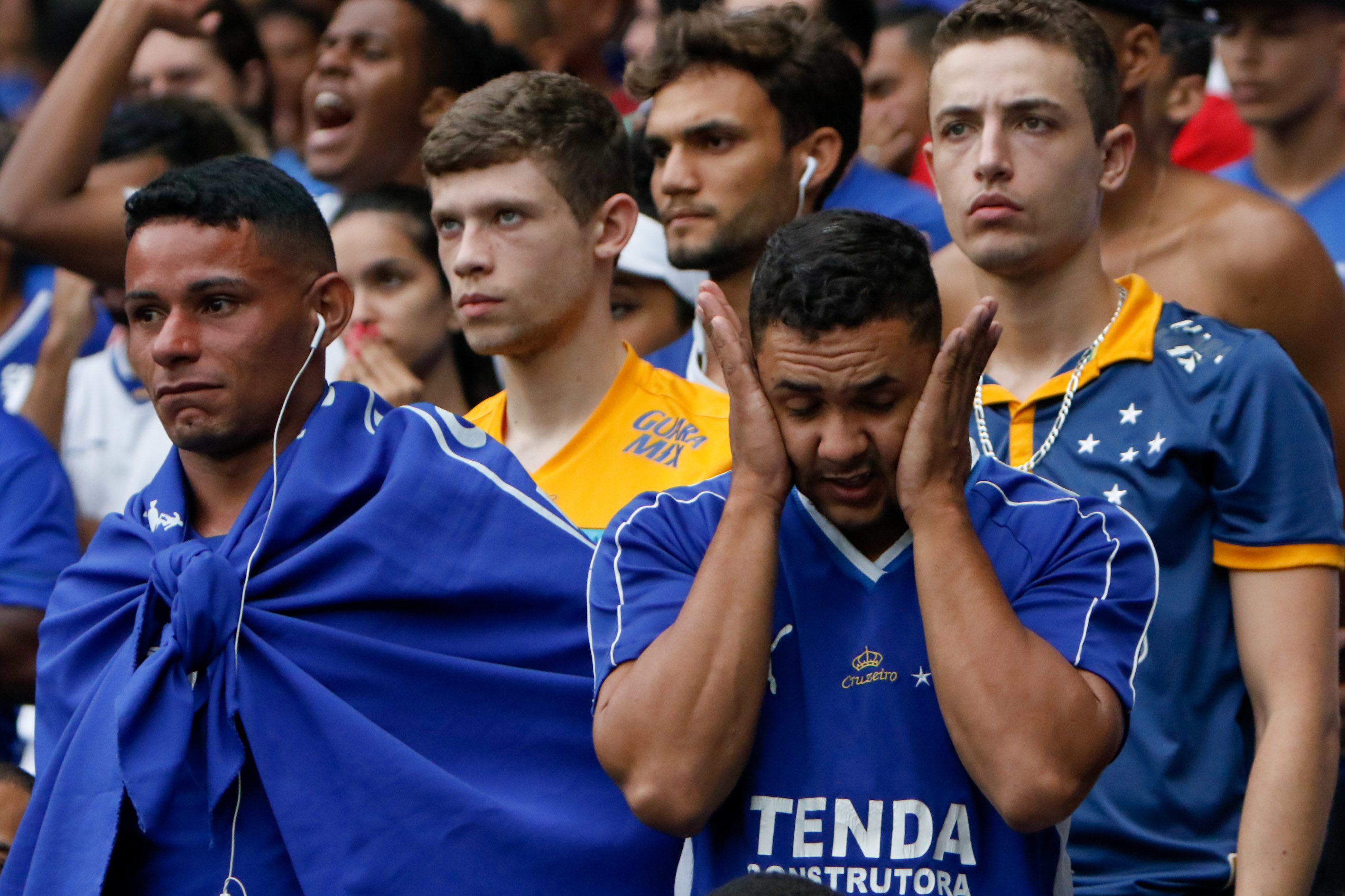 Ceará se salva e Cruzeiro é rebaixado a Série B pela primeira vez na história