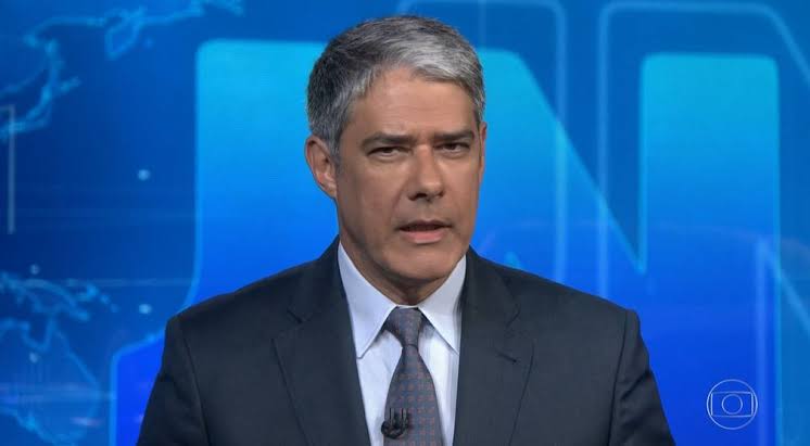 William Bonner desmente o hacker e diz que “não apagou mensagem nenhuma”