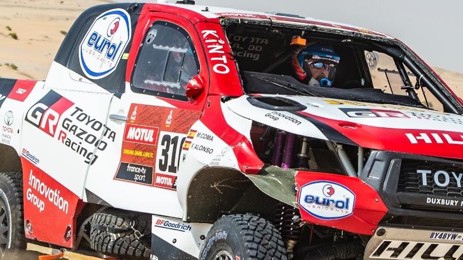 VÍDEO: Alonso capota carro no Rally Dakar e escapa ileso; assista