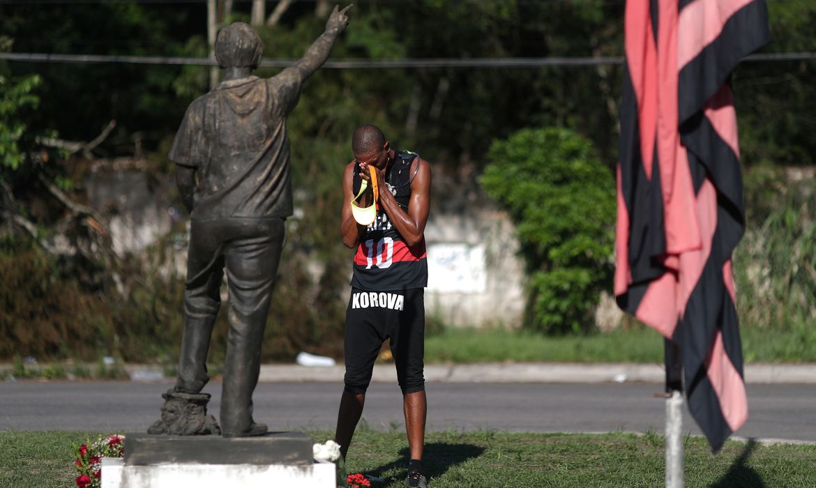 CPI que apura incêndio no Ninho do Urubu ouve dirigentes do Flamengo