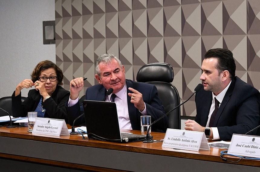 Dono de empresa confirma envio de mensagens por whatsapp a mando do PT em 2018