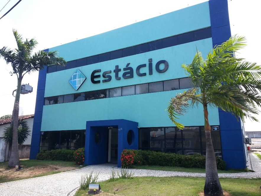 Faculdade oferta seguro que protege alunos desempregados