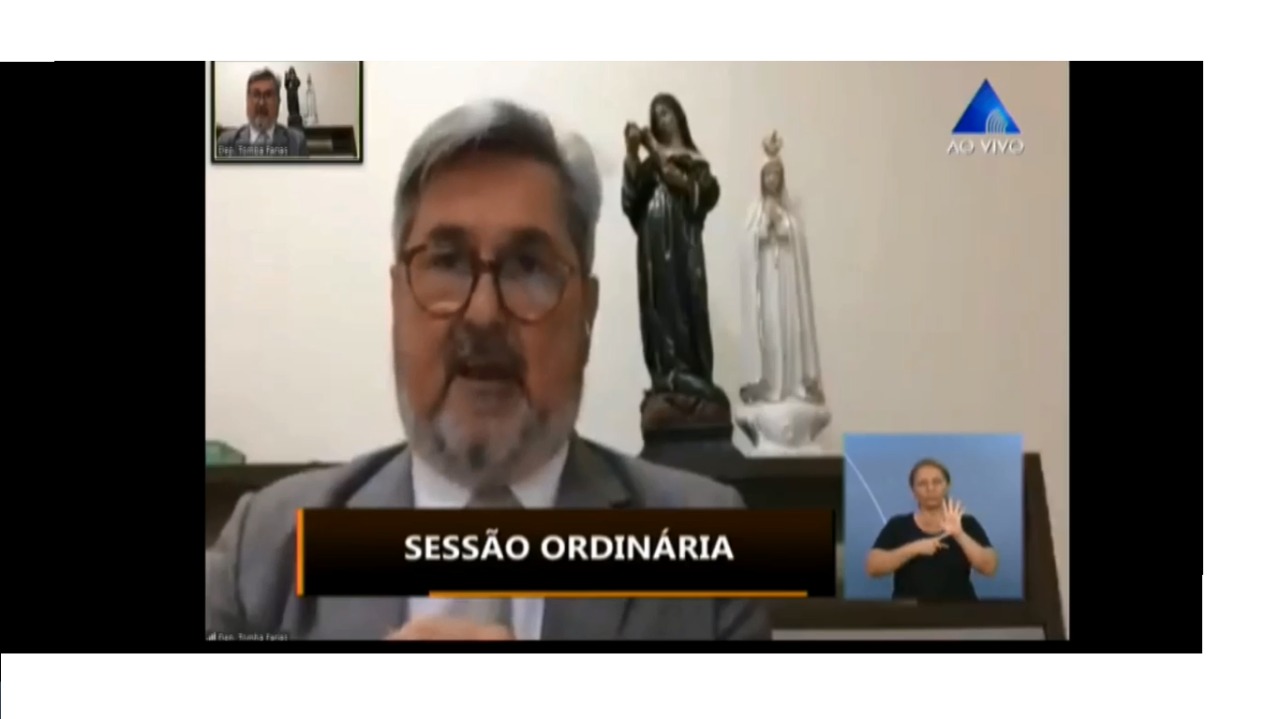 Tomba critica prefeito do PT por atuar para derrubar reajuste dos professores