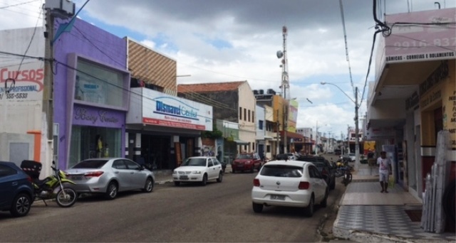 Cidade do interior do RN regulamenta abertura de comércio essencial