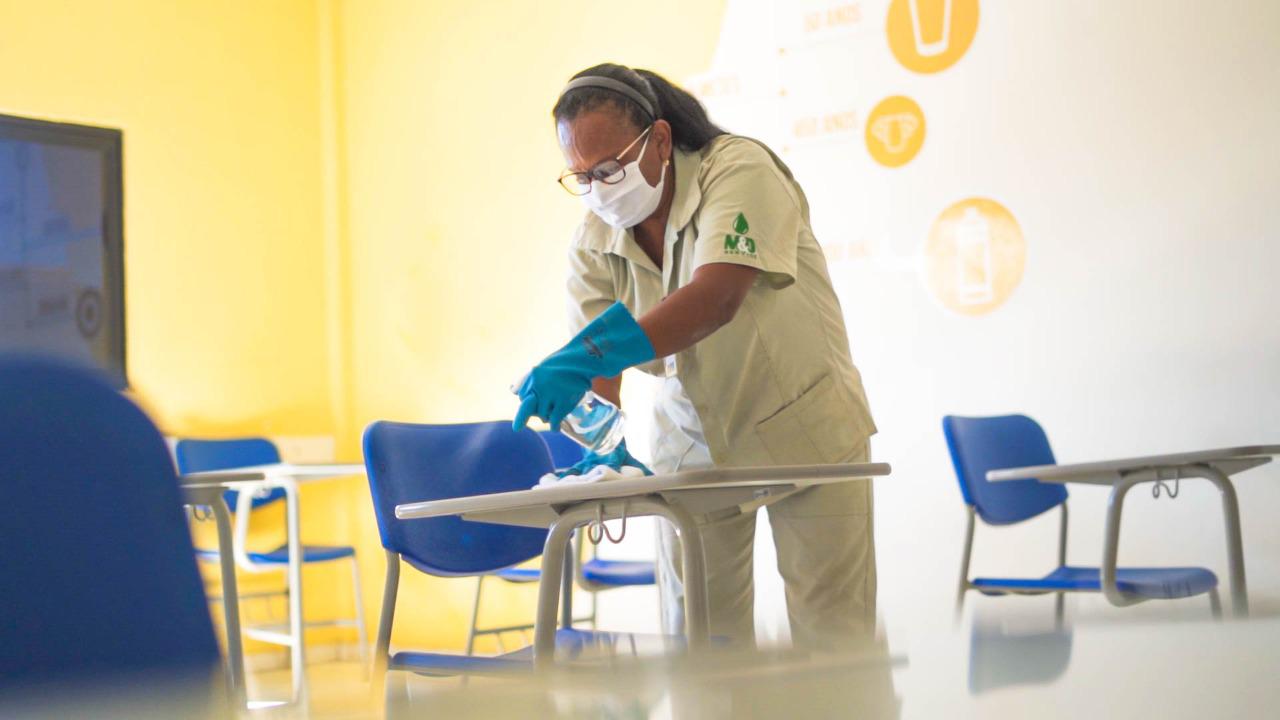 Escolas particulares de Natal se preparam para volta às aulas presenciais