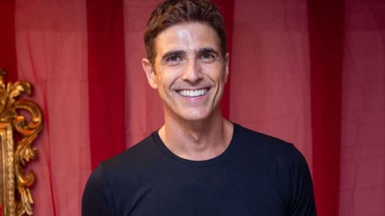 Astro da Globo diz que é pansexual: "Não me encaixo em nenhuma definição"