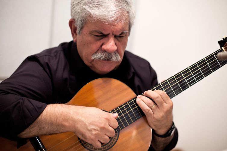 Festival de documentários musicais começa amanhã em plataforma digital