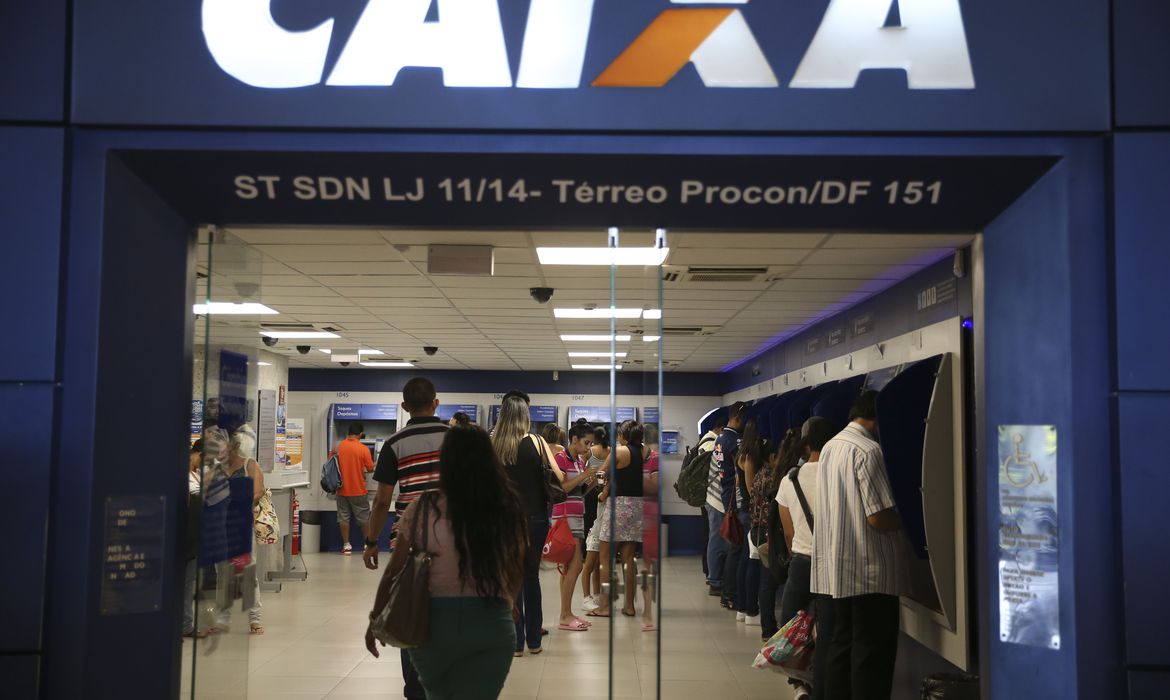 Auxílio emergencial: Caixa abre 770 agências amanhã das 8h às 12h