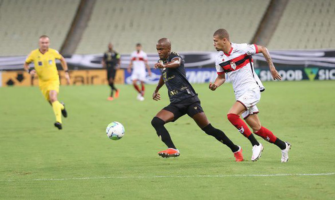 Atlético-GO vence Ceará de virada no Castelão pela Série A