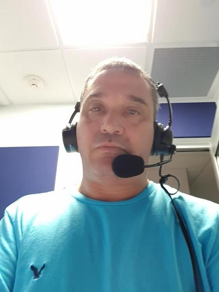 Narrador e comentarista esportivo morre de covid aos 45 anos
