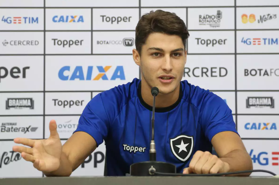 Jogador do Botafogo é suspeito de atropelamento que matou uma pessoa no Rio