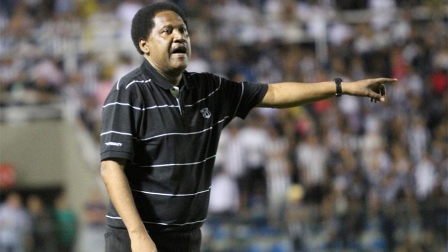Ex-técnico de Flamengo e Bahia morre aos 64 anos