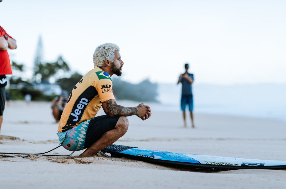 Ítalo Ferreira avança para quartas de final em Newcastle e enfrentará brasileiro
