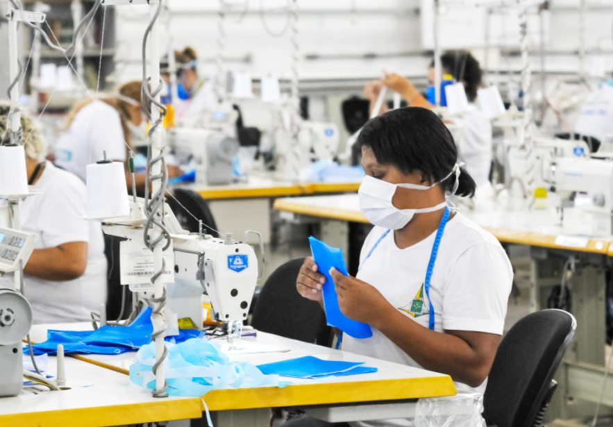 Artigo: Saúde, sim. Economia e futuro, também!