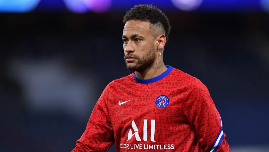 Neymar diz que renovação com PSG 'não é mais assunto'