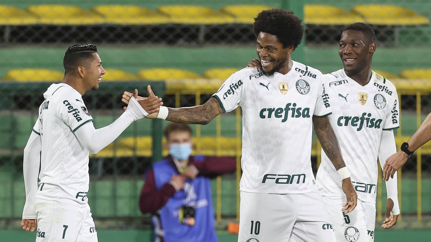 VÍDEO: Confusão generalizada marca vitória de time brasileiro na Libertadores