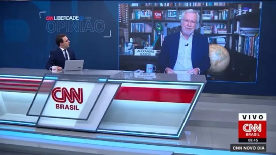 Garcia minimiza incidente na CNN: "Fui avisado que não tinha mais tempo"