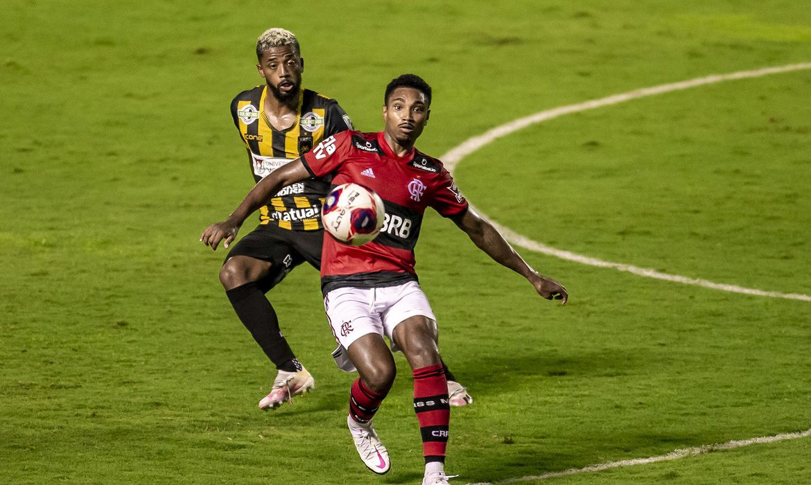 Campeonato Carioca conhecerá neste sábado o primeiro finalista