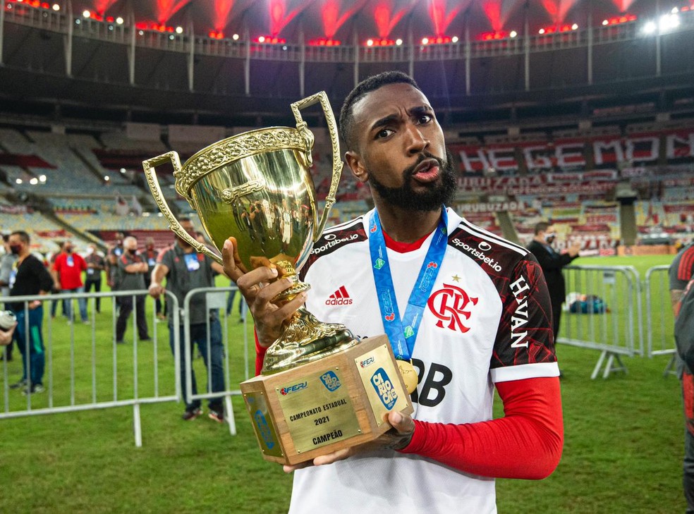 Olympique melhora condições para Flamengo e Gerson, e se aproxima de acerto