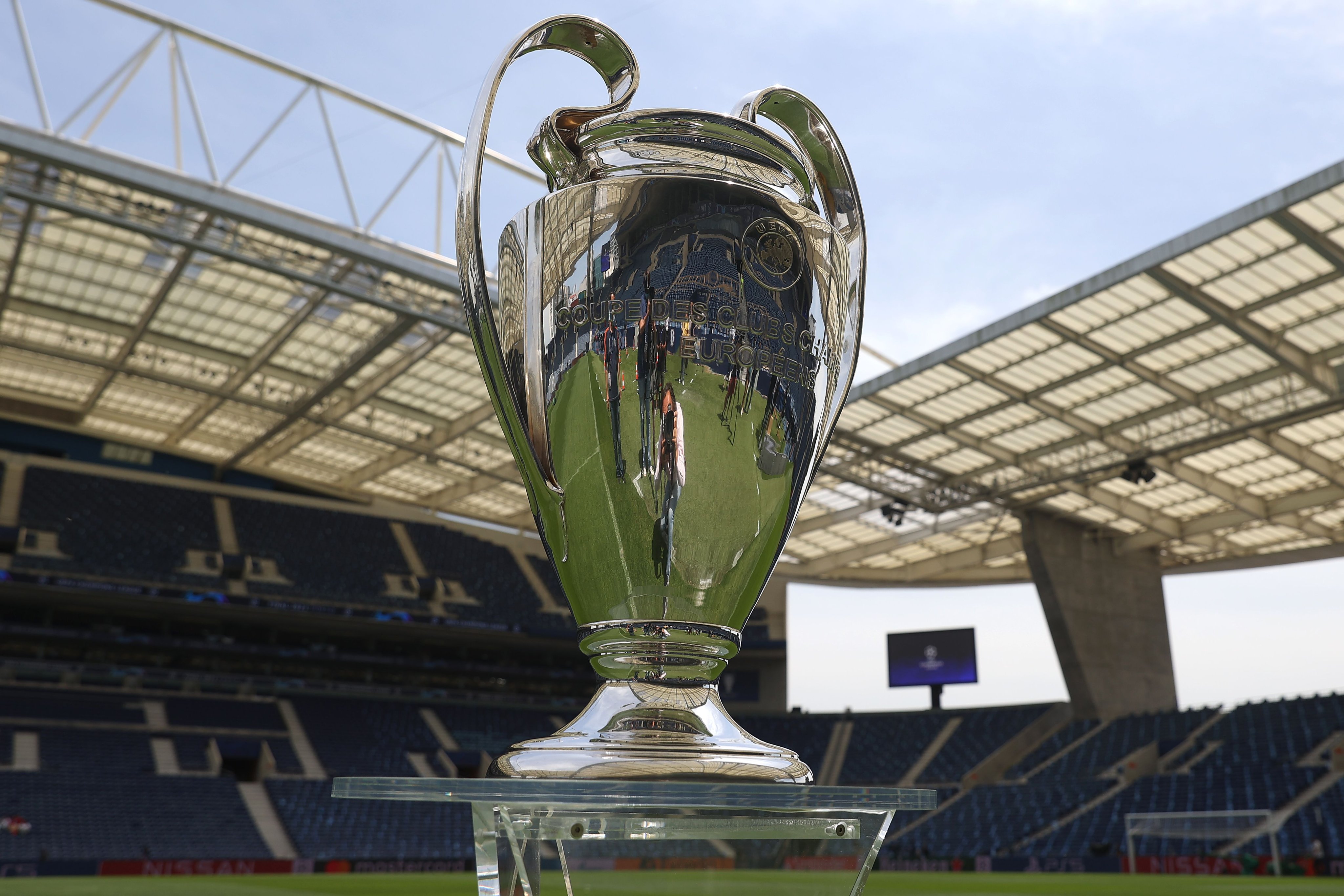 Liga dos Campeões tem capítulo final com Chelsea e Manchester City