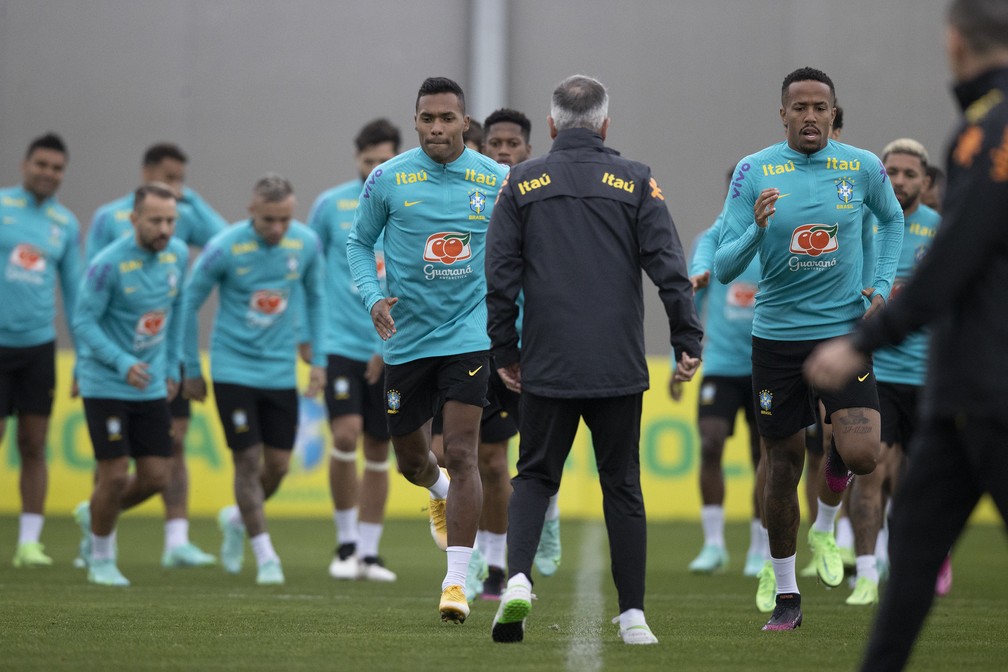Tite anuncia jogadores convocados para a Copa América; veja lista