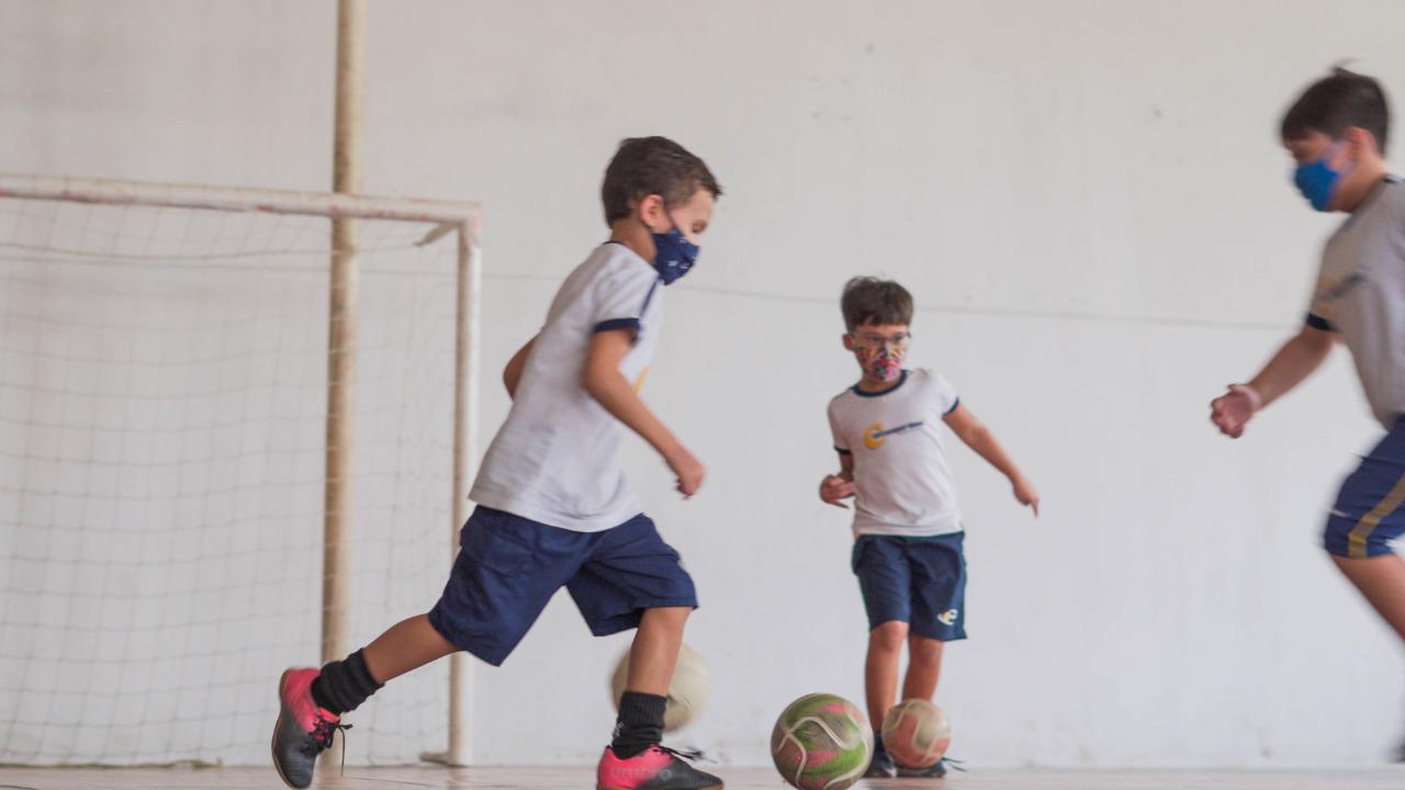 Com medidas de segurança, escolas de Natal voltam a ofertar esportes a alunos